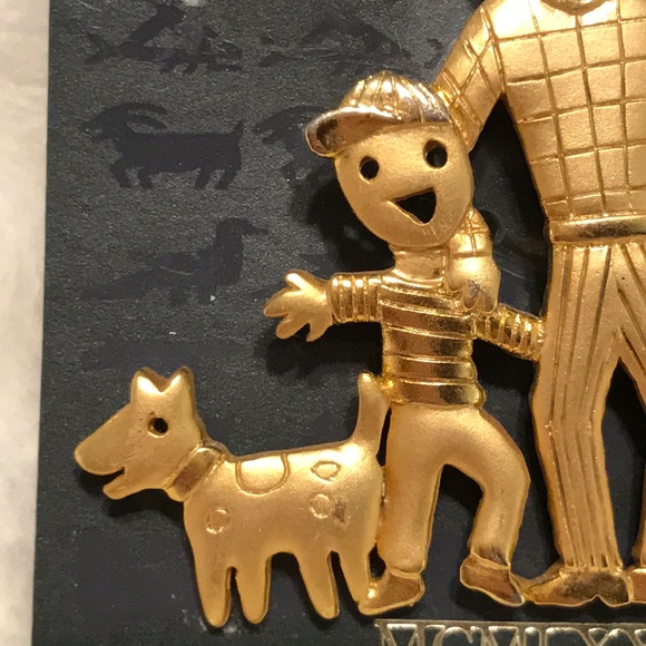 New Family Pin - Picture 2 of 4